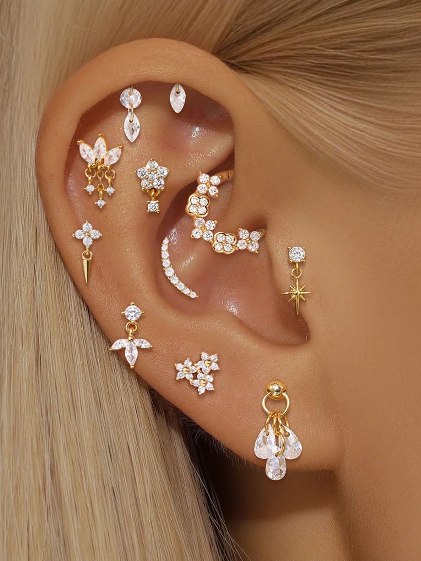 Johana-Marie – Orecchini in oro con superficie strutturata.