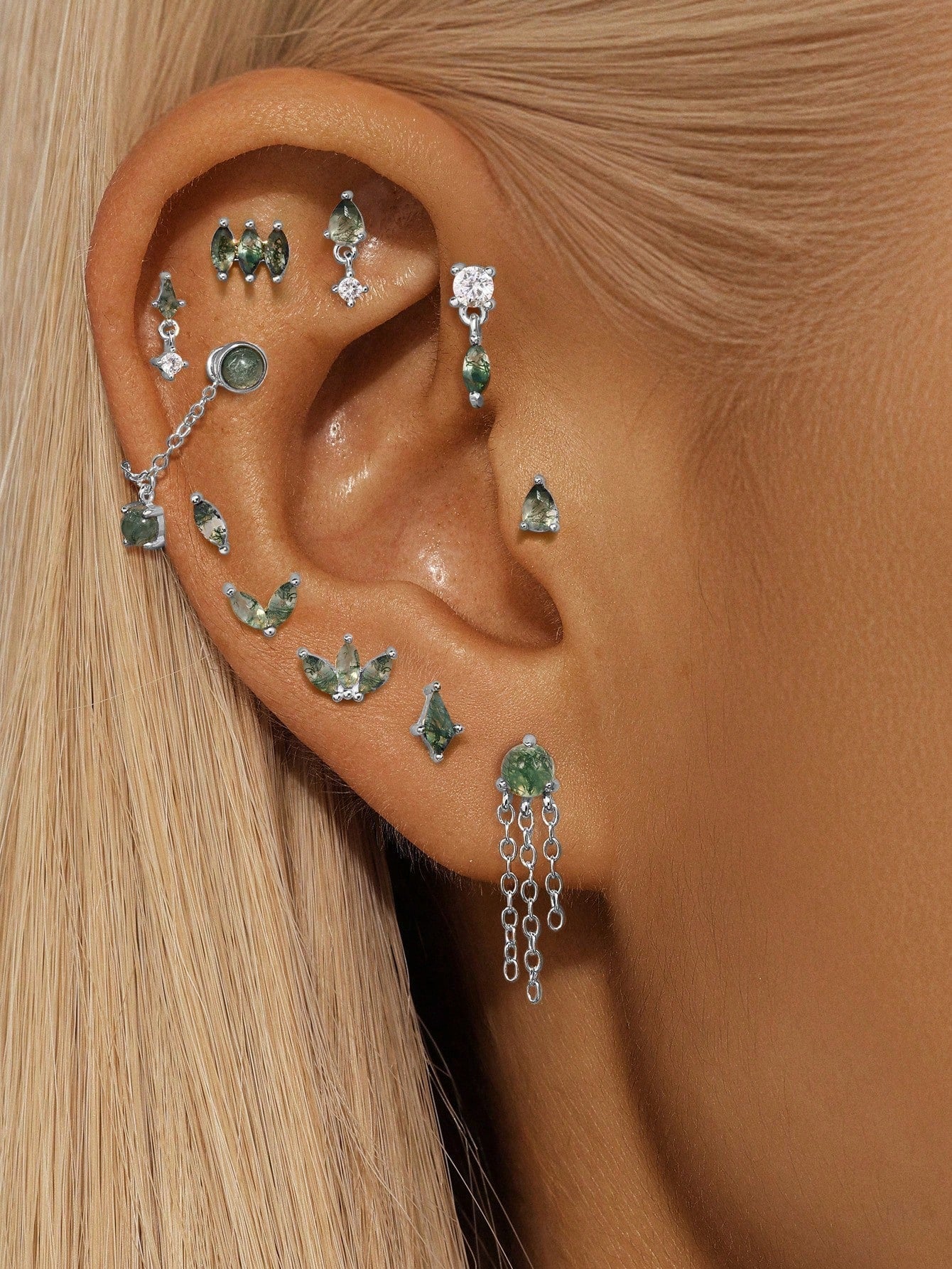 Sofie-Marie – Jemné zlaté náušnice s pohybem.