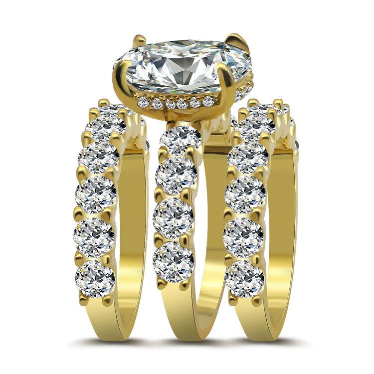 Greta – Anello in argento con diamanti e ornamento.