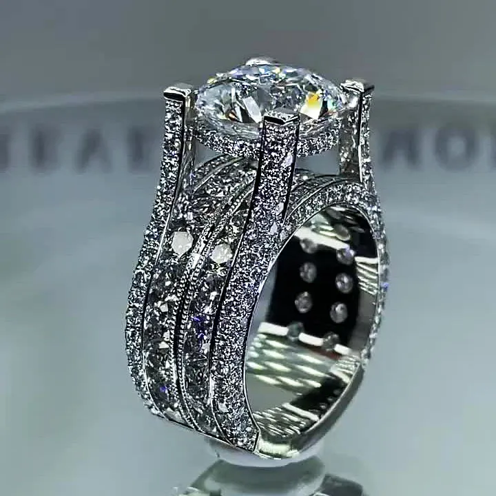 Jasmin – Anello con diamanti lucidi e montatura vintage