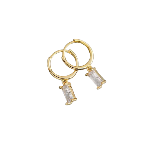 Melanie – Delicati orecchini in oro dalla texture delicata.