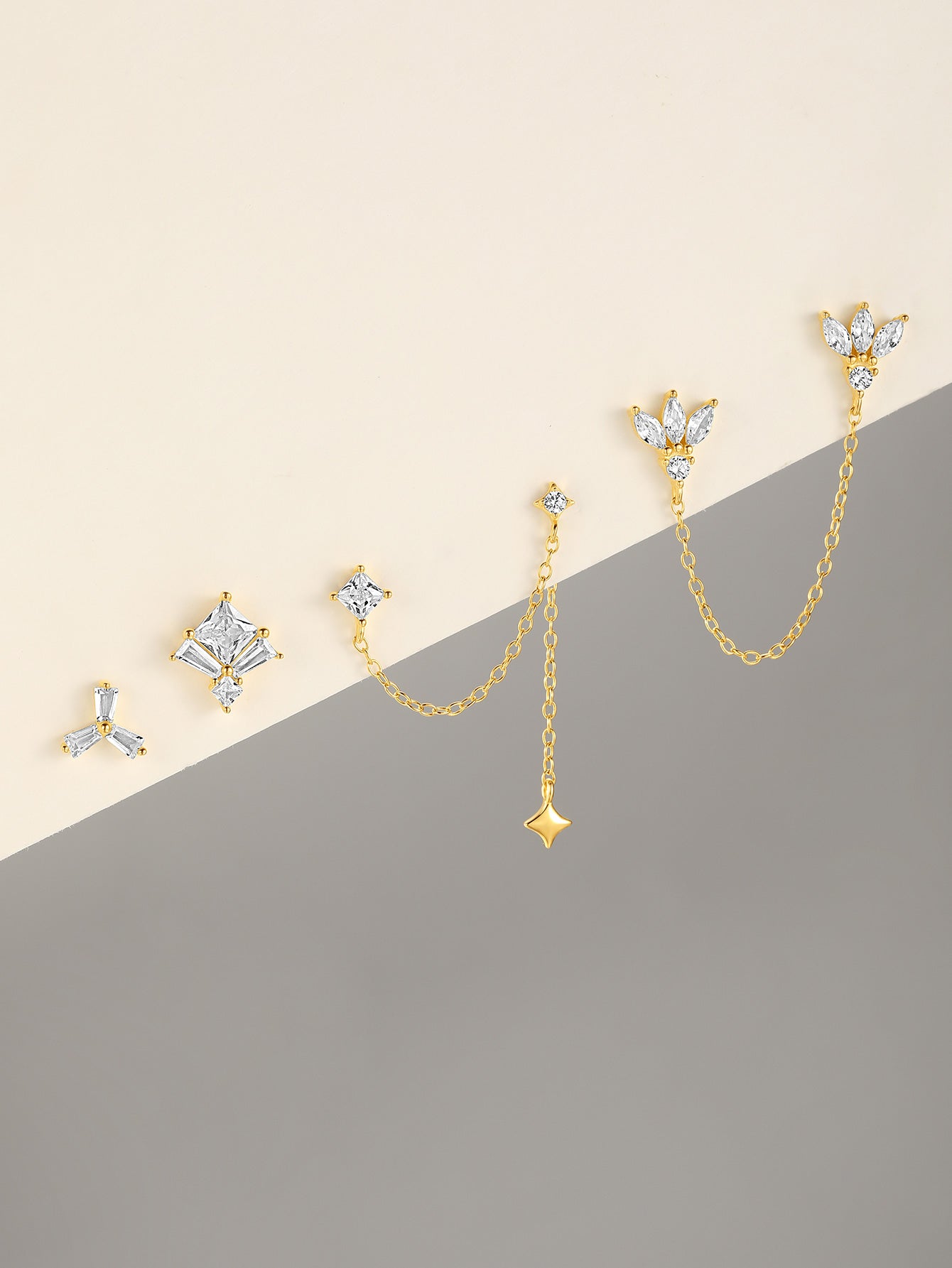 Leonie-Klara – Delicati orecchini in oro con lucentezza.