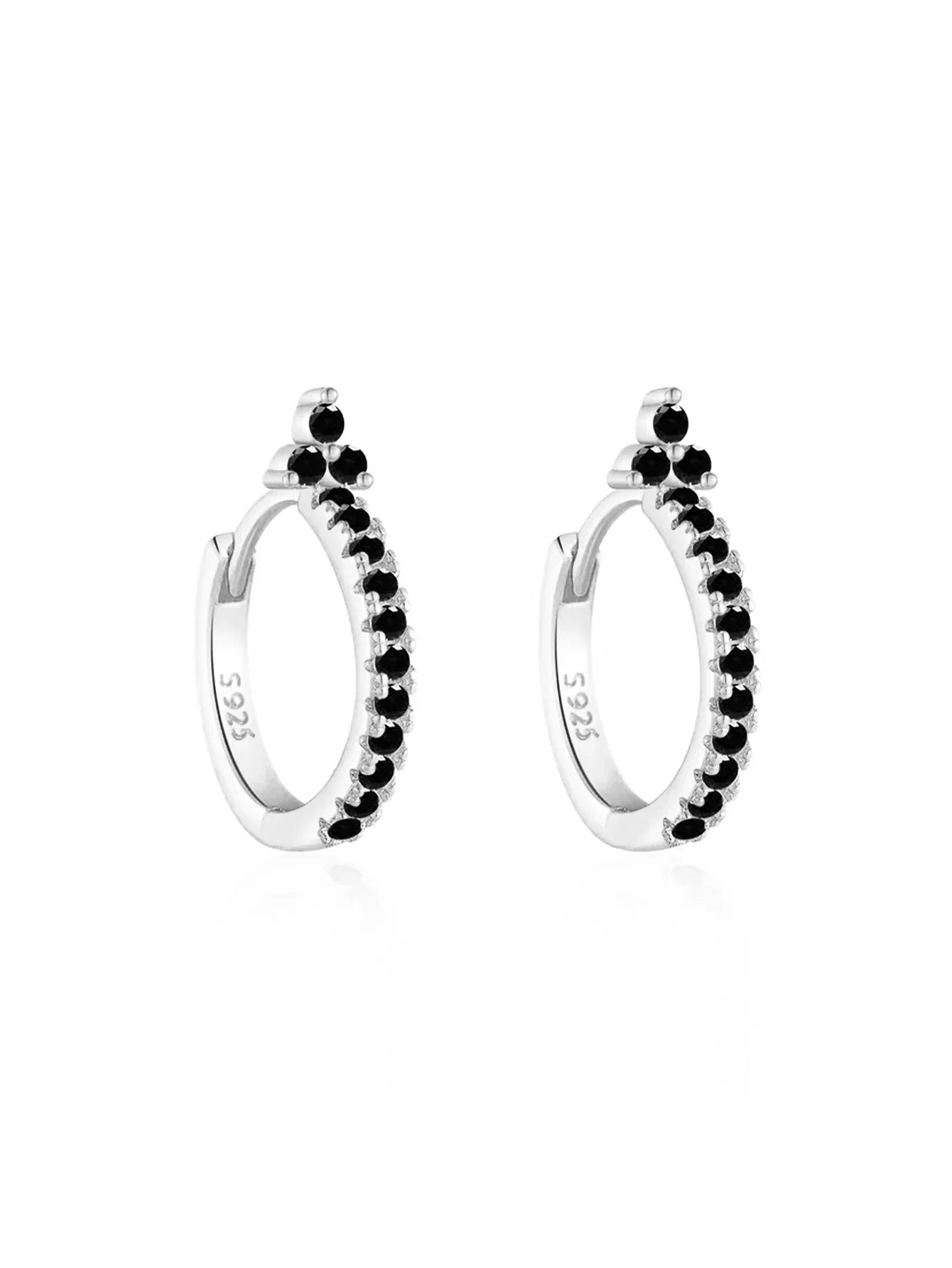 Sabina – Orecchini in oro dallo stile moderno.