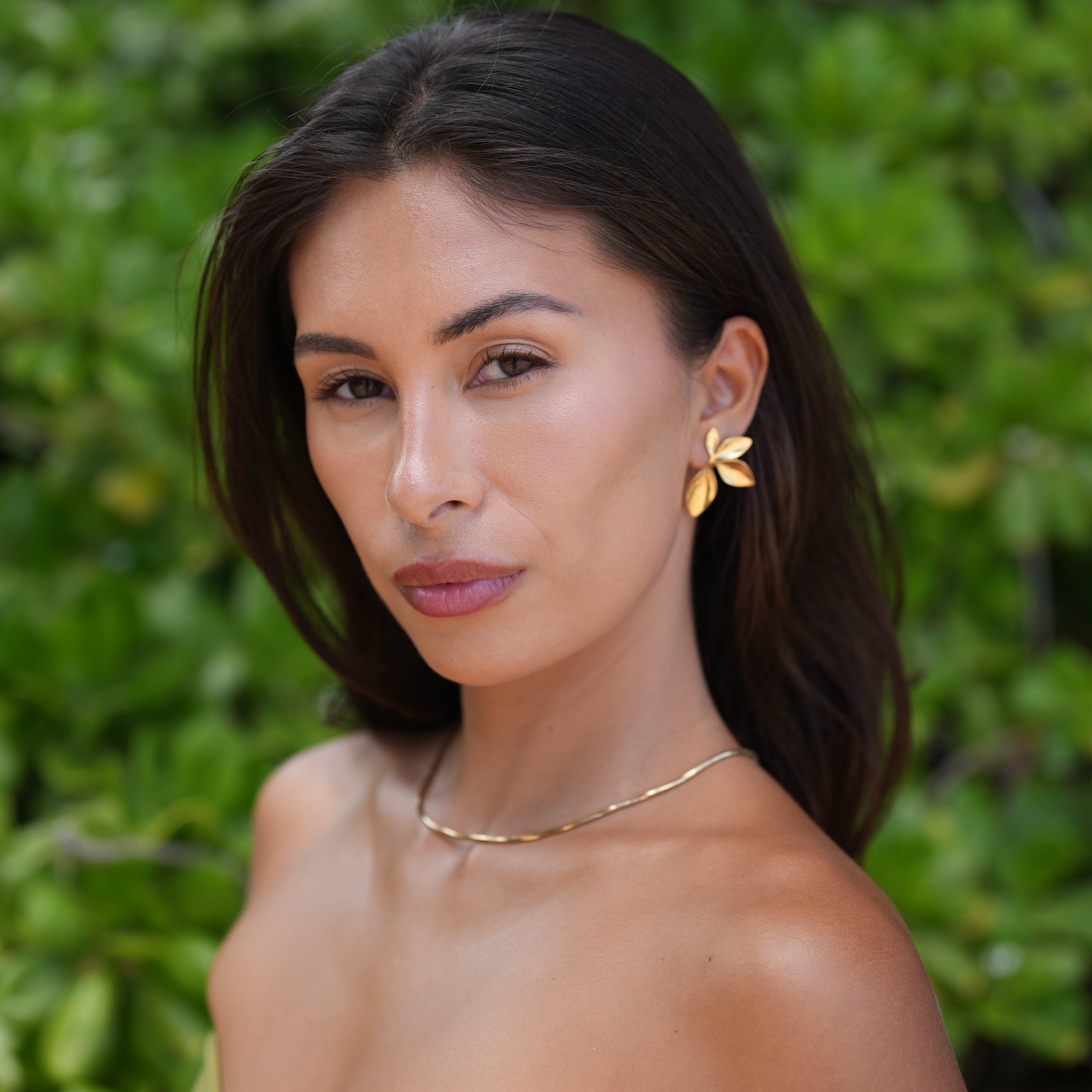 Tereza – Collana dorata delicata con dettaglio rotondo