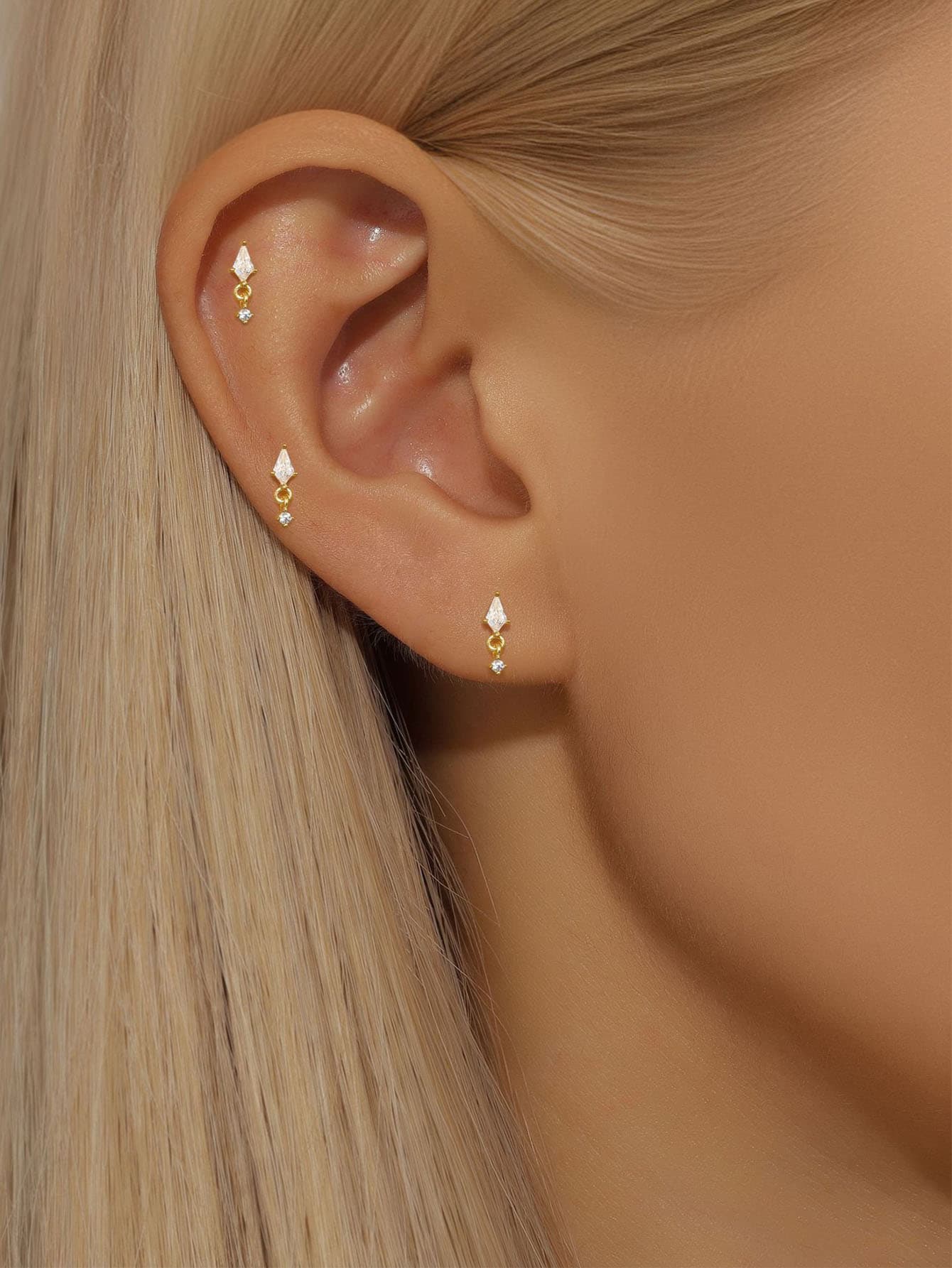 Sofia – Delicati cerchi dorati con una delicata lucentezza.