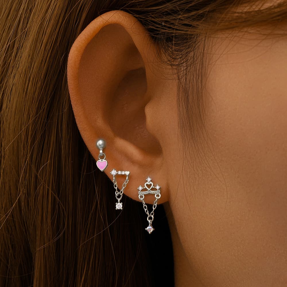 Helena – Orecchini in oro dalla silhouette delicata