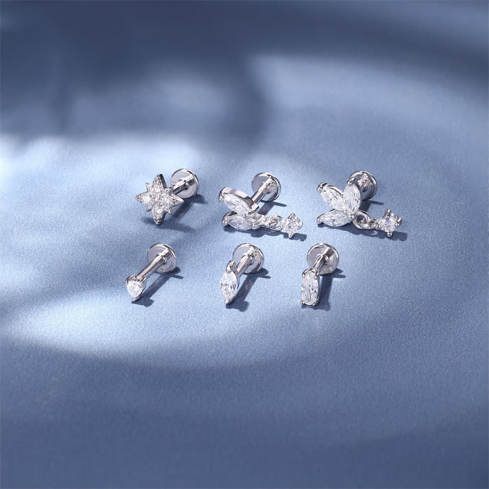 Helena – Orecchini in oro dal design organico.