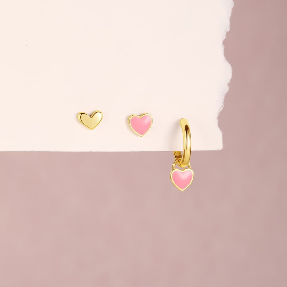 Isolda – Delicati orecchini in oro con superficie strutturata.