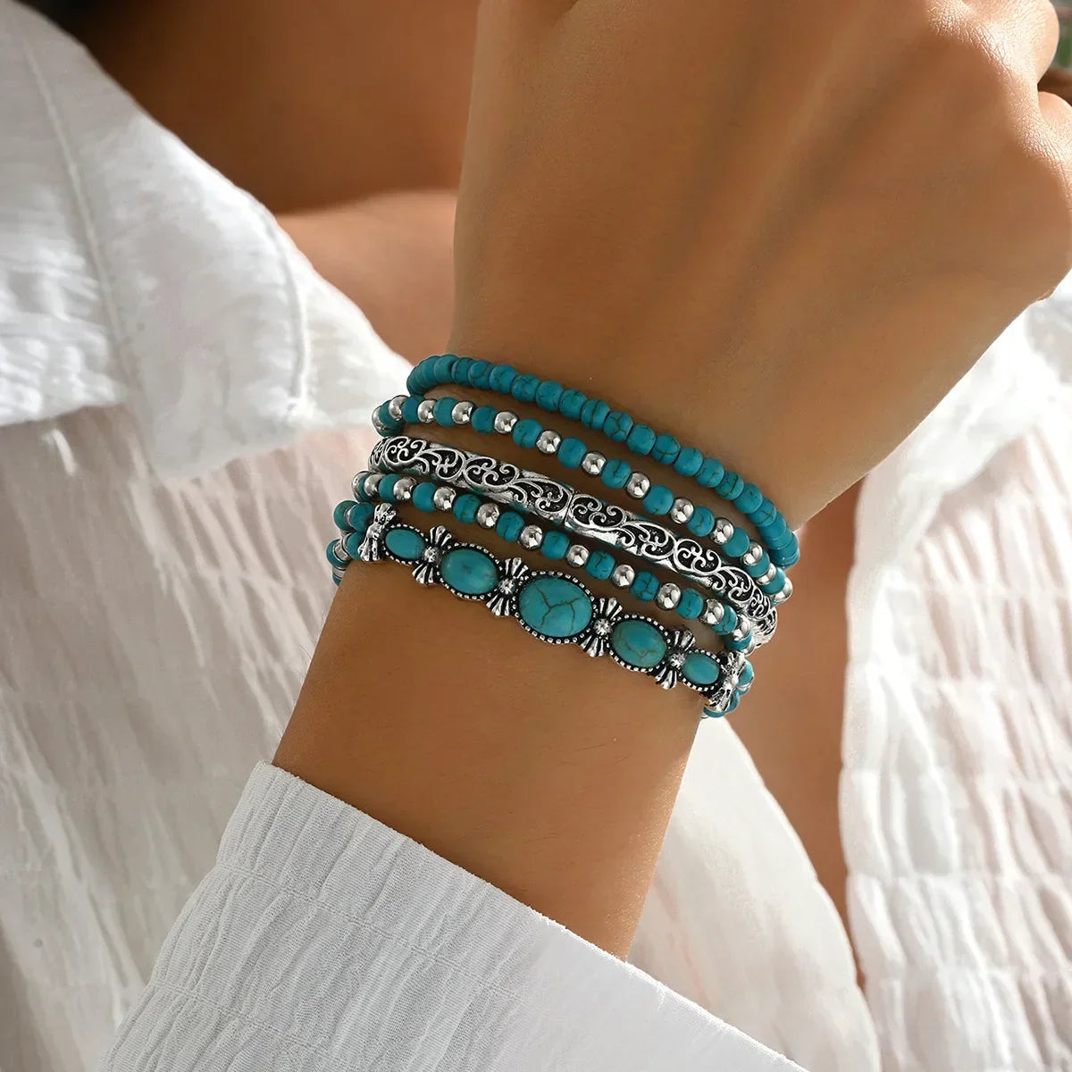 Caroline – Set di bracciali boho con perle turchesi
