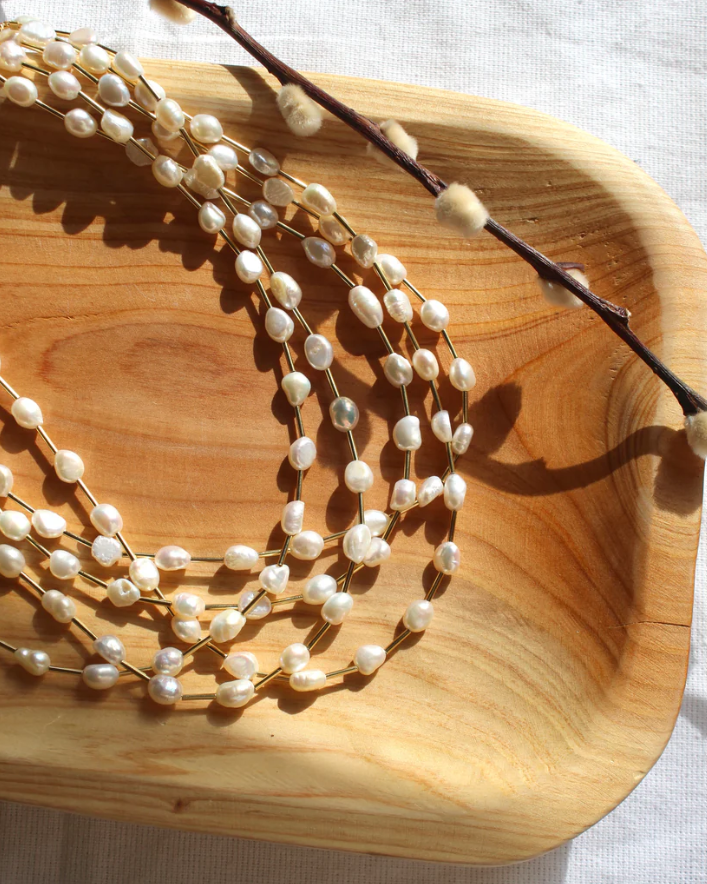 Helena – Collana dorata dal design doppio