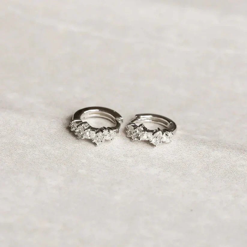 Orecchini a grappolo di cristalli