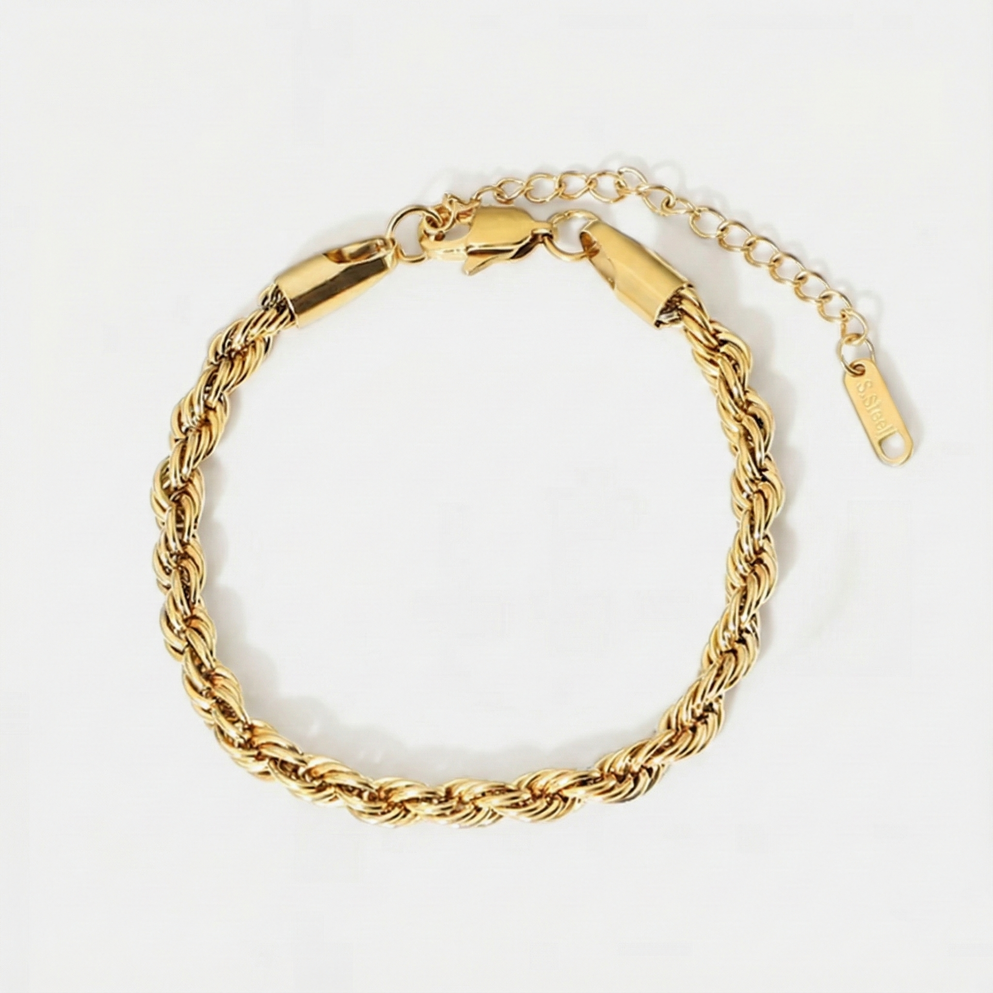 Lena – Bracciale in oro con delicata struttura a cordoncino