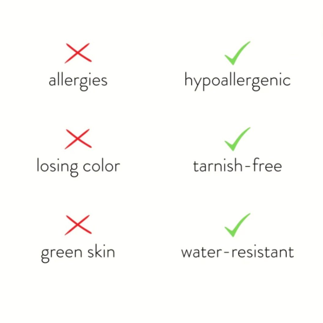 Klara – Collana dorata doppia con accenti di perle