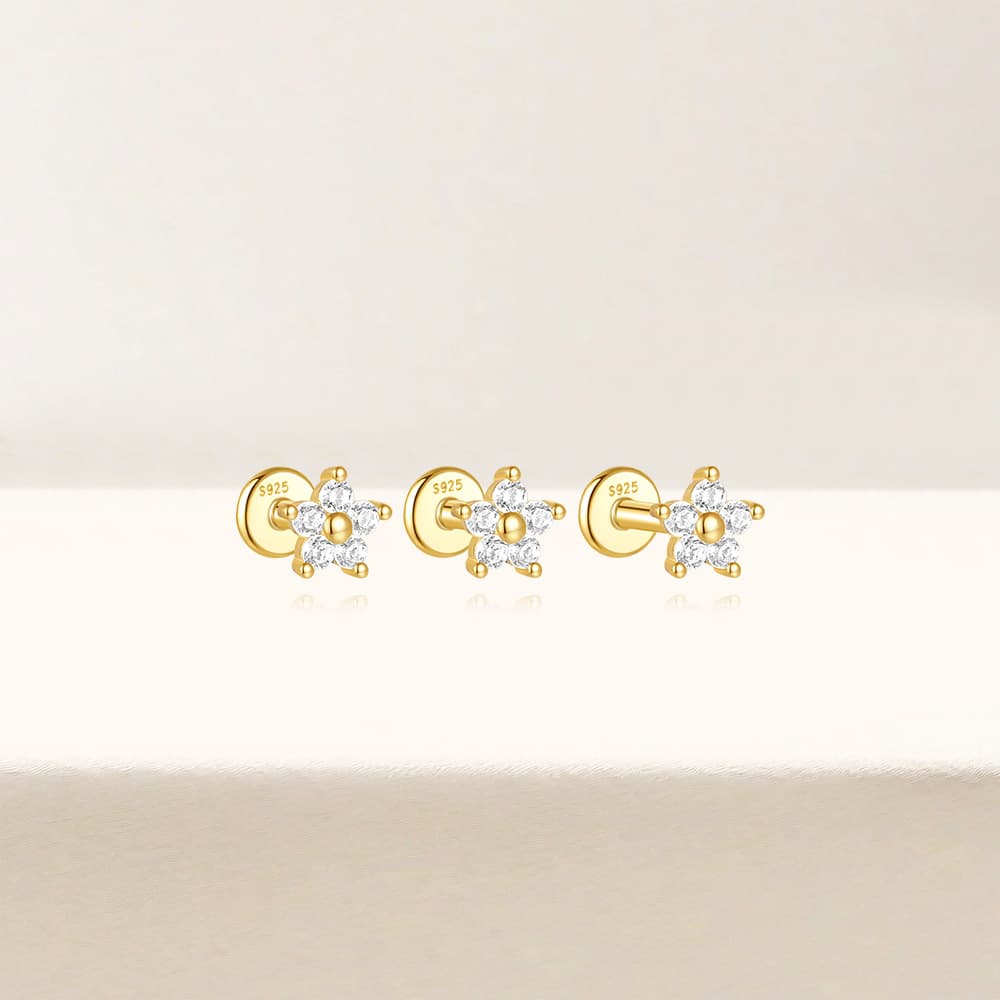 Amélie – Delicati orecchini in oro con movimento.