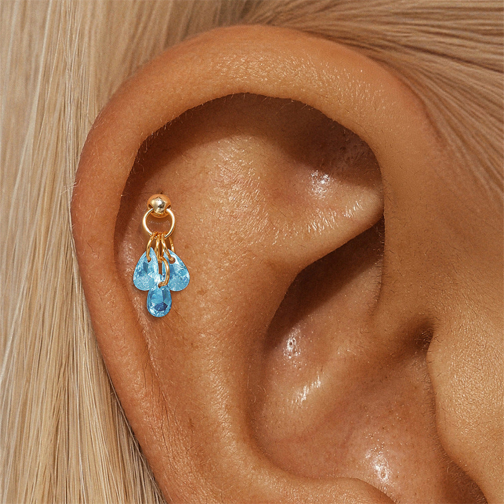 Jasmina – Orecchini in oro dalla sobria raffinatezza.