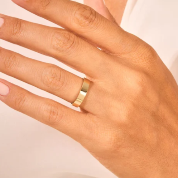 Johana – anello solitario con diamante rotondo.