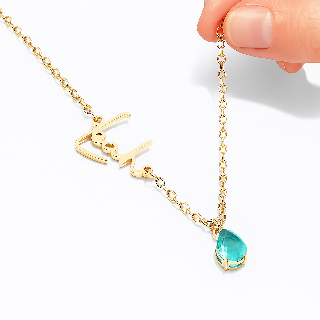 Livia – Collana dorata con pendente turchese