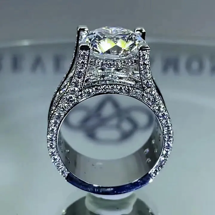 Jasmin – Anello con diamanti lucidi e montatura vintage