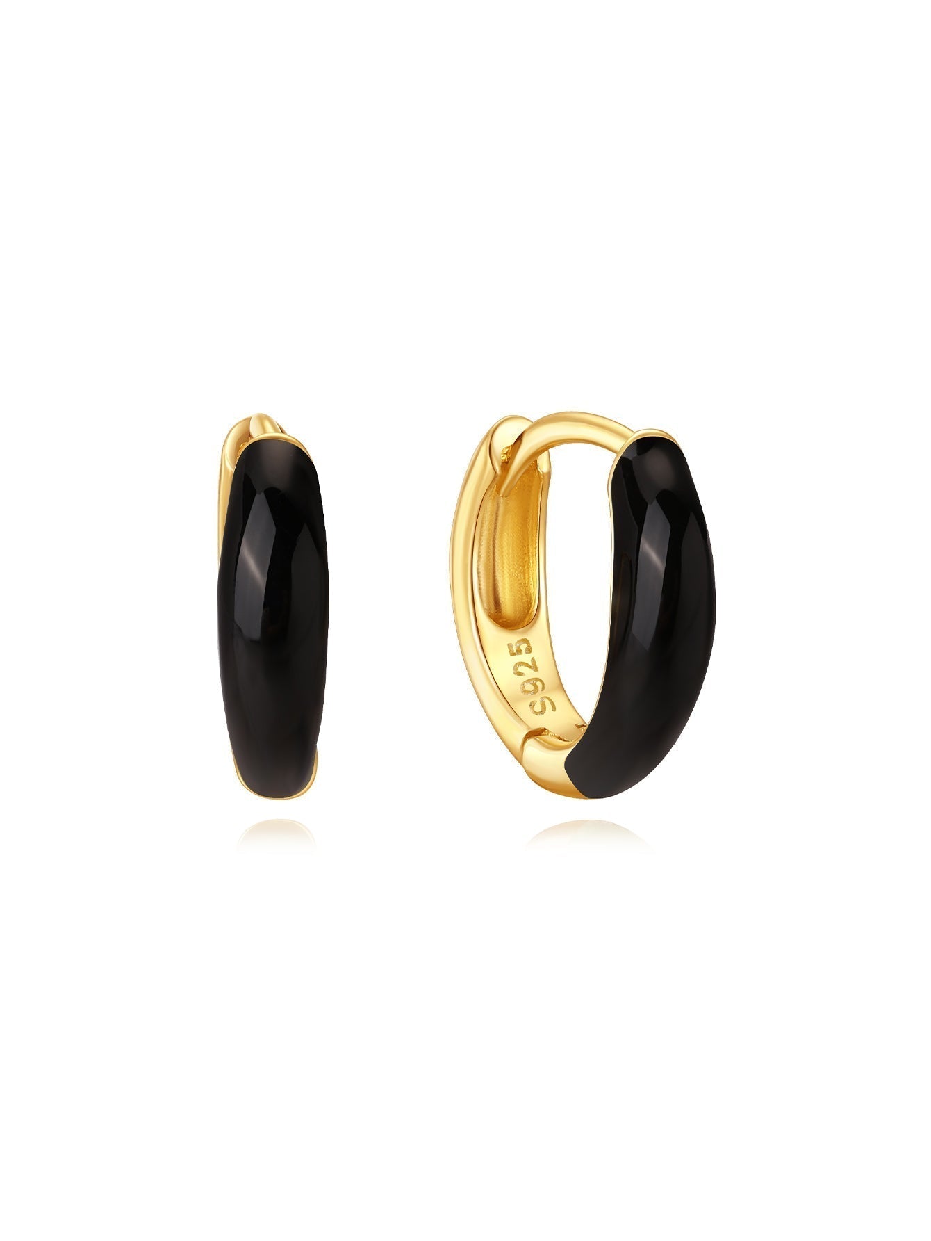 Theresia – Orecchini in oro dalla curva delicata.