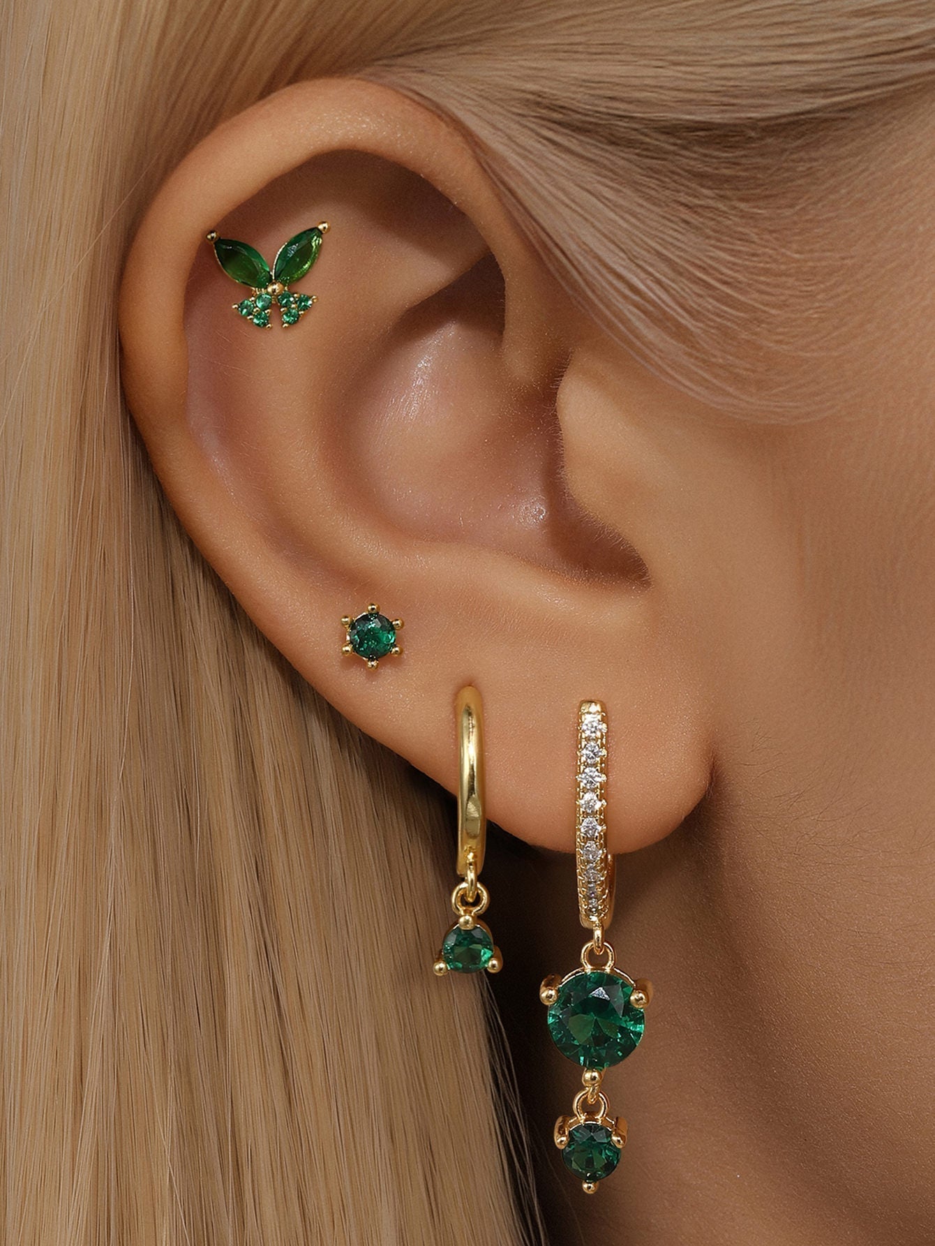 Anja – Orecchini in oro con bordo delicato