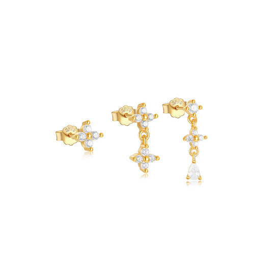 Anika – Orecchini in oro dal movimento delicato.