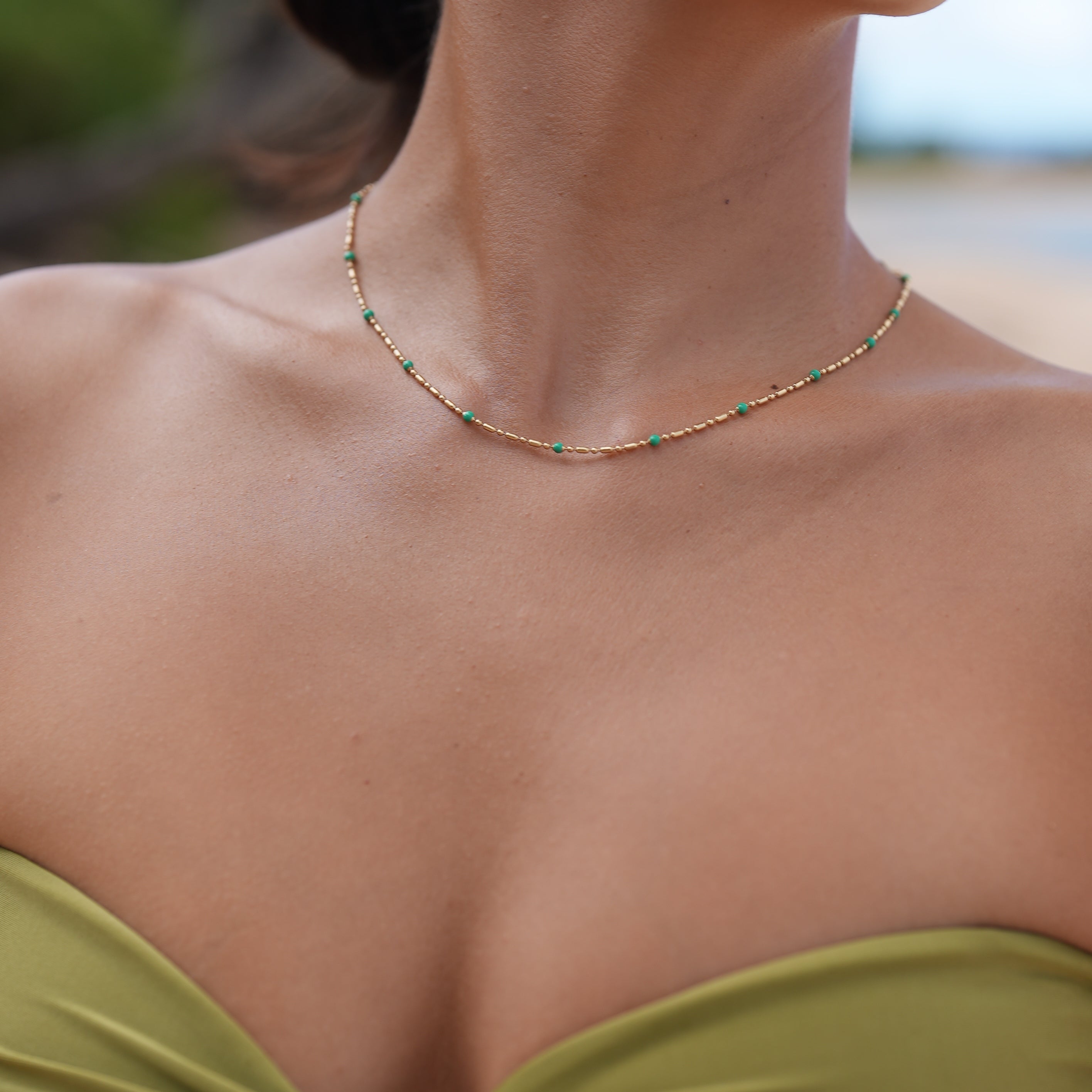 Marlena – Collana dorata semplice con profilo liscio