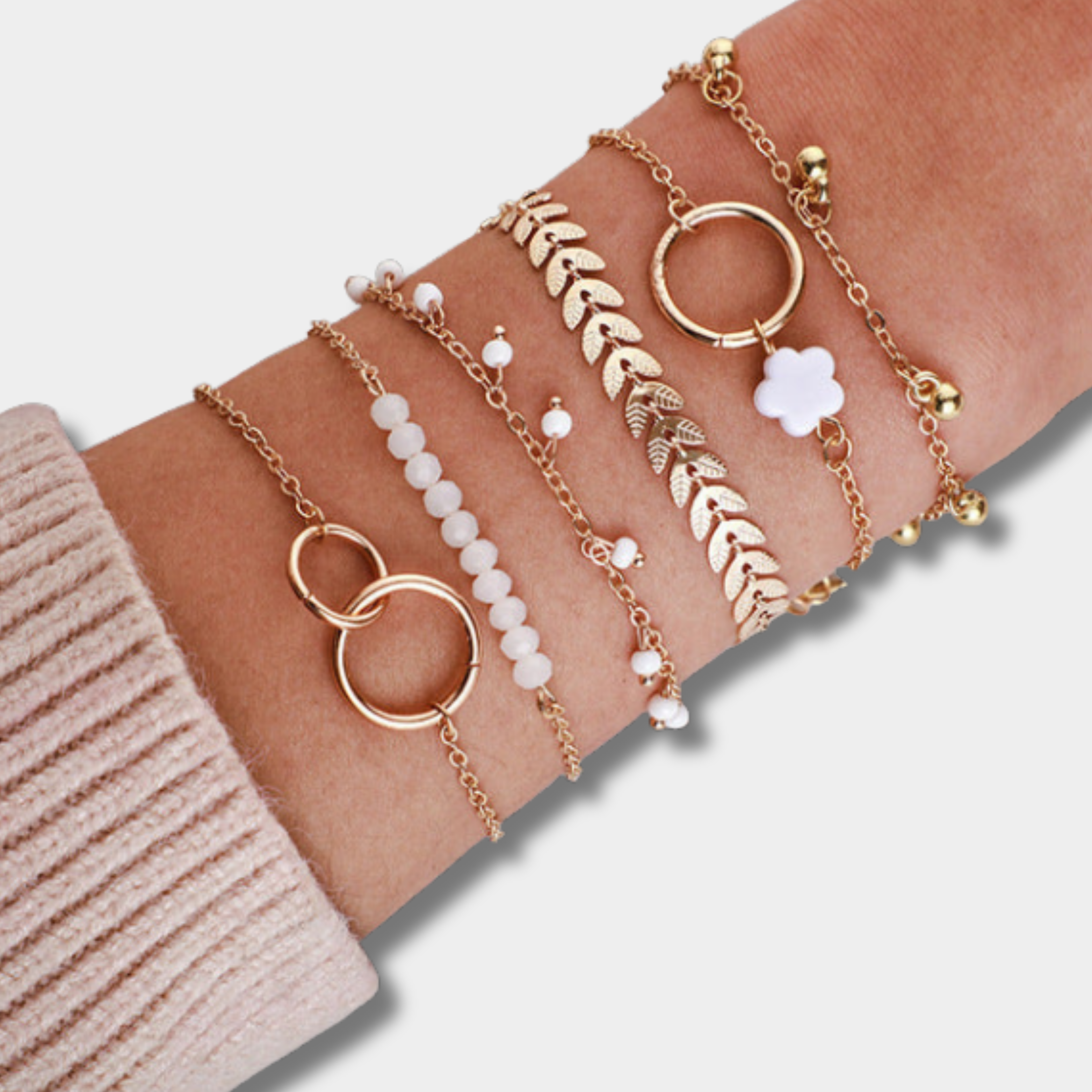 Set esclusivo di bracciali antichi in oro dalla collezione vintage