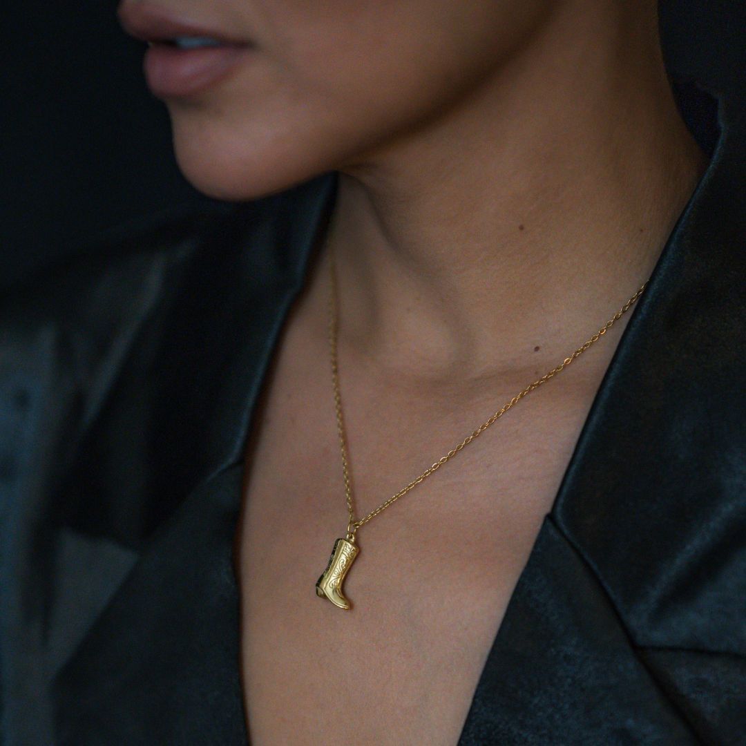 Johana – Collana delicata con pendenti dorati