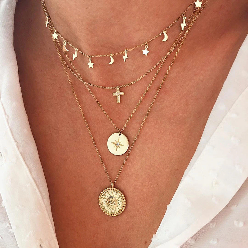 Sophie – Collana in argento a più strati con pendenti discreti