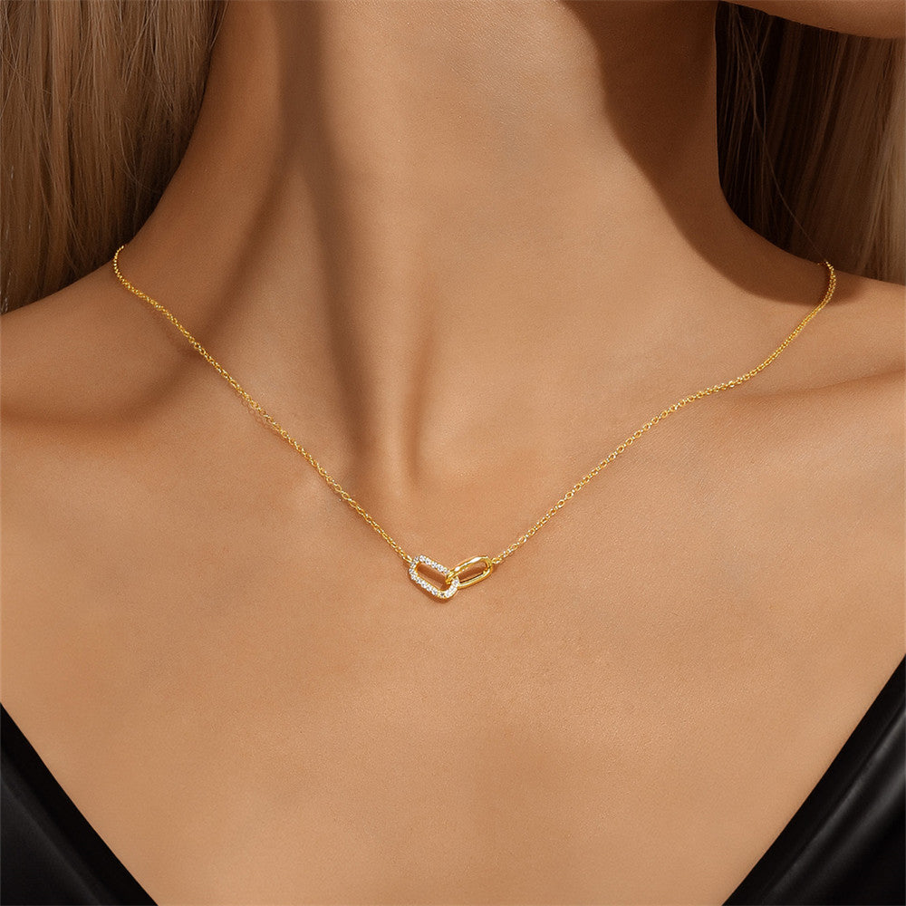 Carina – Collana delicata in argento con piccolo pendente circolare