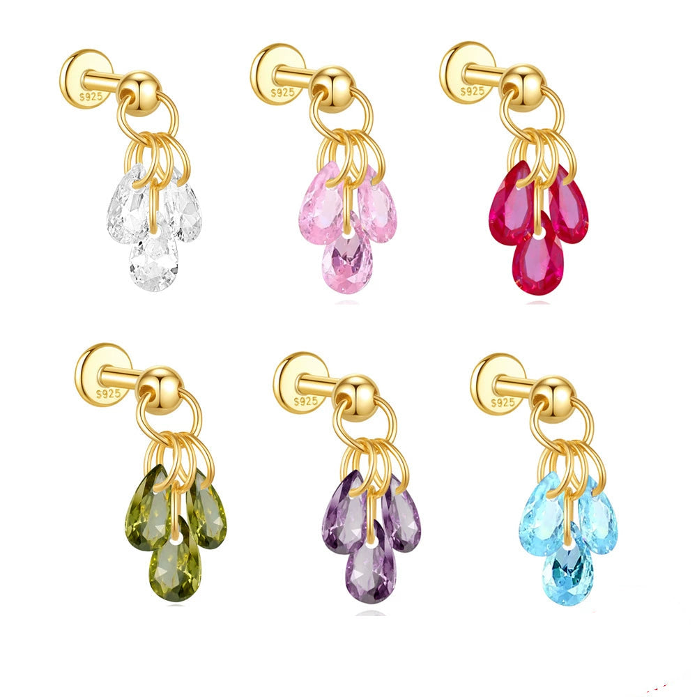 Jasmina – Orecchini in oro dalla sobria raffinatezza.