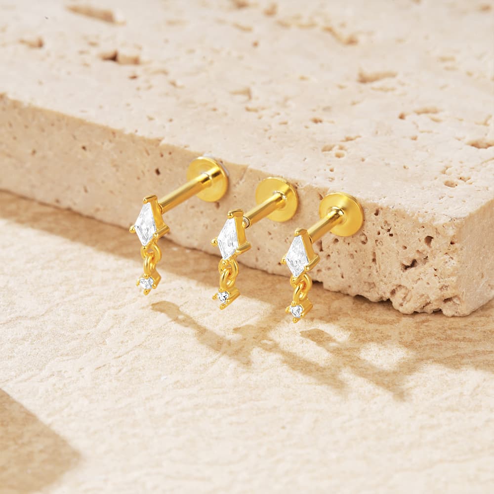 Sofia – Delicati cerchi dorati con una delicata lucentezza.