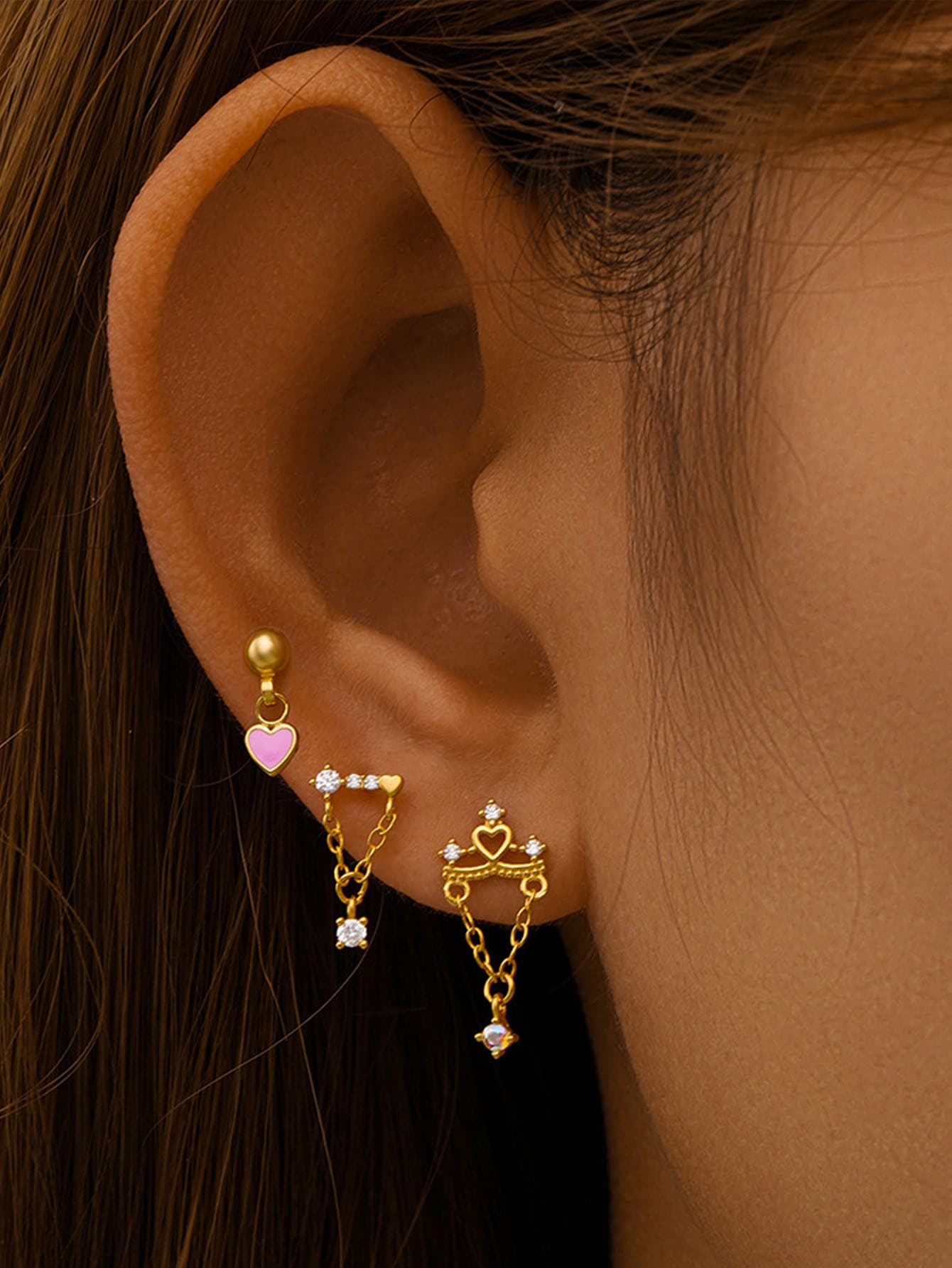 Helena – Orecchini in oro dalla silhouette delicata