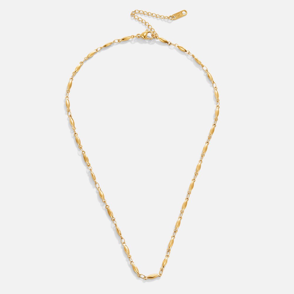 Magdalena – Una delicata collana in oro con maglie delicate.
