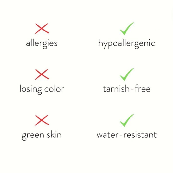 Josefína – Collana in oro a tre strati con maglie delicate.